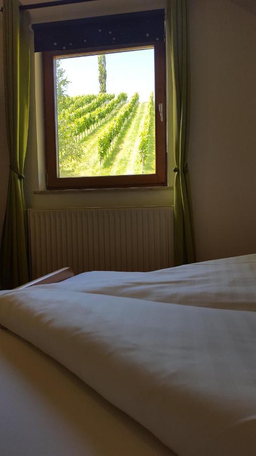 Hotel Weingut Lieschnegg à Leutschach Extérieur photo